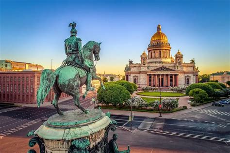 15 Amazing Reasons To Visit St Petersburg Russia