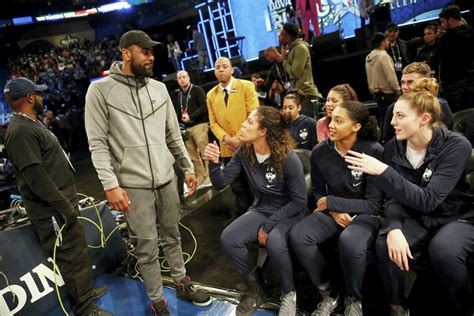 Kyrie Irving Says Reaction To World Is Flat Comment Hilarious