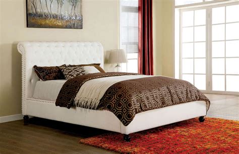 Check our ideas and pictures for fresh there are plenty of materials to choose from when it comes to picking a tufted headboard for your bed. White Button Tufted Queen Bed