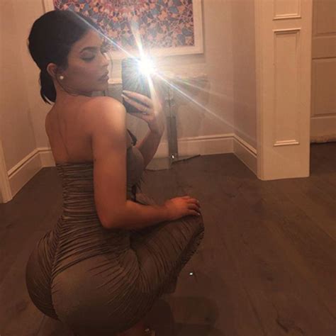 Photos From Kylie Jenners Sexiest Instagrams E Online Ca