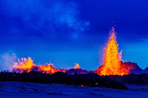 Hauntingly Beautiful Pictures Of Icelandic Bardarbunga Volcano Will