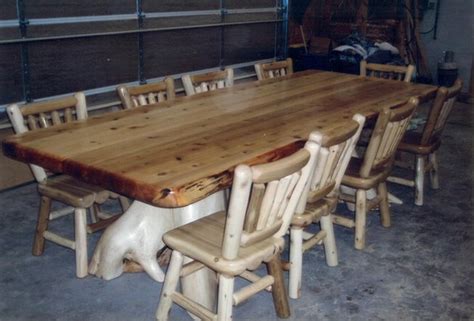 Choose between round, square or octagonal 45'' tabletops. Explore Rustic Log Dining & Game Roon Table Sets