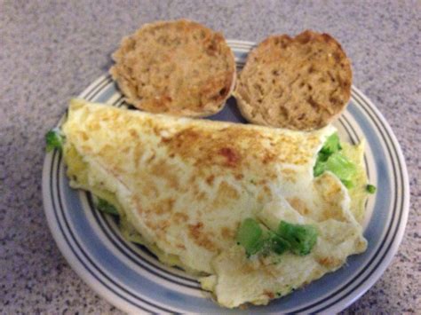 Egg Whites Ff Feta Broccoli Omelet Shakeology Recipe Food Recipes