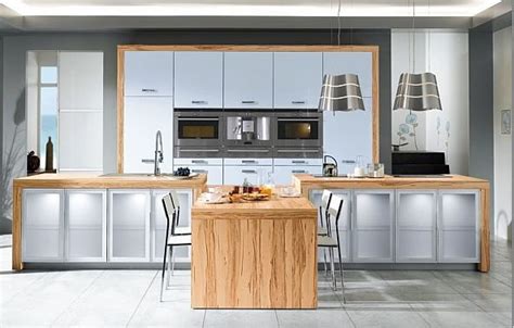 Follow our expert tips to find out how. Beautiful Kitchens color palette - 14 amazing colorful ...