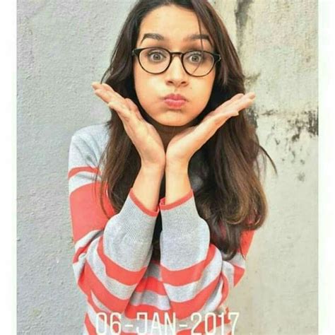 Pin By Goldy Kashyap On Awesome Shraddha Kapoor Cat Eye Glass Awesome