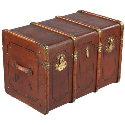 French Traveling Trunk From Provence Early 1900s Travel Trunk Coffee