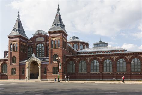Smithsonian Arts And Industries Building
