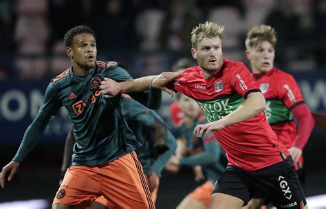 Voor jong ajax eindigde het seizoen 2019/2020 op de vierde plaats, als best scorende ploeg van de keuken kampioen divisie. N.E.C. - N.E.C. - Jong Ajax in de media