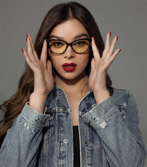 She is an american actress, model and singer. HAILEE STEINFELD - Prive Revaux, Spring 2020 - HawtCelebs