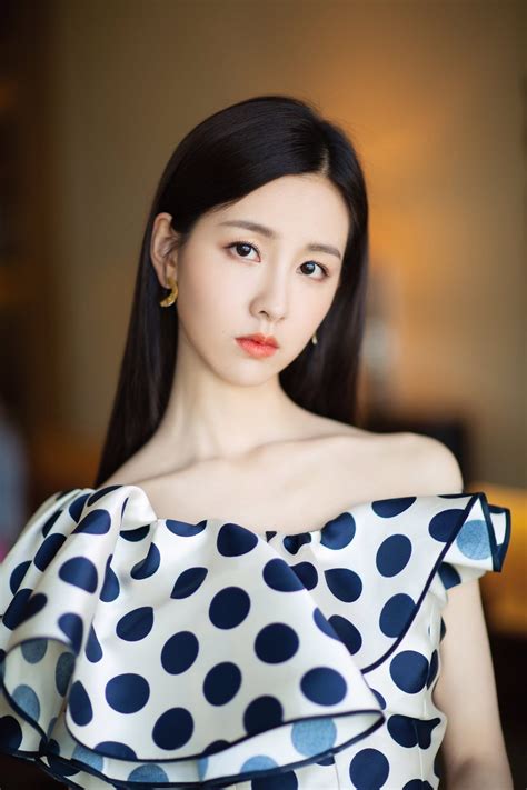 Chen duling was born on 18 october, 1993 in xiamen, china, is a chinese actress. Chen Duling 2019