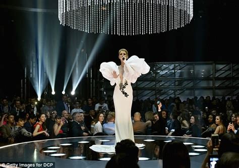 Billboard Awards Celine Dion Dances To Chers Performance Daily Mail