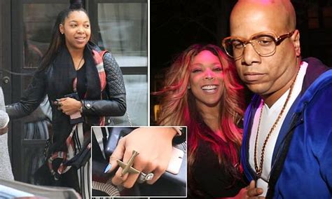 Mistress Of Wendy Williams Husband Is Spotted In New York Daily Mail Online