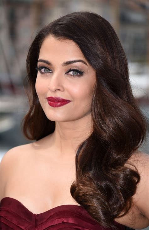 Radio2 e tutti i canali radio della rai, hanno un'unica app e un unico sito: Aishwarya Rai net worth - salary, house, car