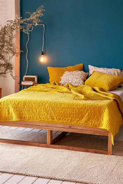 What Color Comforter Goes With Yellow Walls Paint Color Ideas
