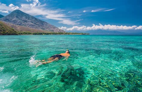 Kilometerhoch ist die asche geflogen, die bevölkerung soll den umkreis meiden. Erlebt die wundervolle Vielfalt von Indonesien | Urlaubsguru