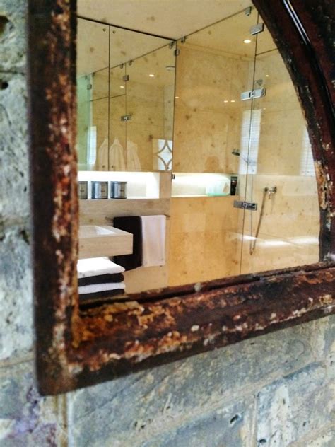 Decorating walls with mirrors really gives you an edge when it comes to having a modern home interior design! Decorative Square Rustic Window Mirror rustic-square ...