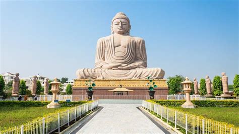Statue Of Buddha In Bodh Gaya India Thothios