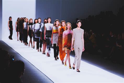 Presencial New York Fashion Week Volta A Apresentar Desfiles Ao Vivo