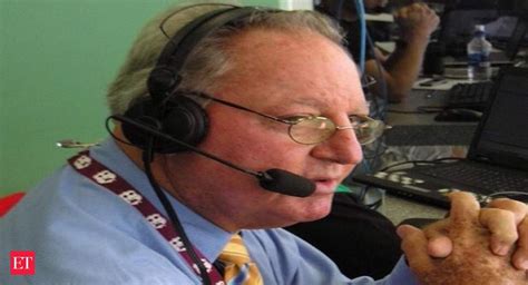 West Indies Cricket Writer Tony Cozier Passes Away At 75 The Economic Times Video Et Tv