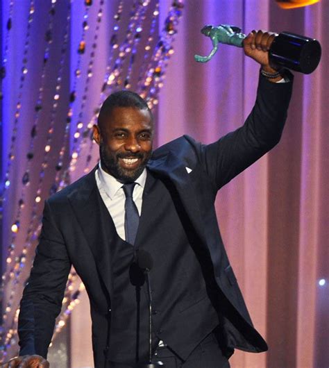 Idris Elba Just Made History At The 2016 Sag Awards Heres Why E