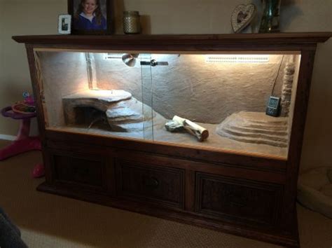 Uarujoey (the king of diy) has some awesome tutorials on creating tanks from glass to wood, tiny to massive, you name it he shows you. View topic - Custom Enclosure From a Dresser | Bearded dragon habitat, Baby bearded dragon, Diy ...