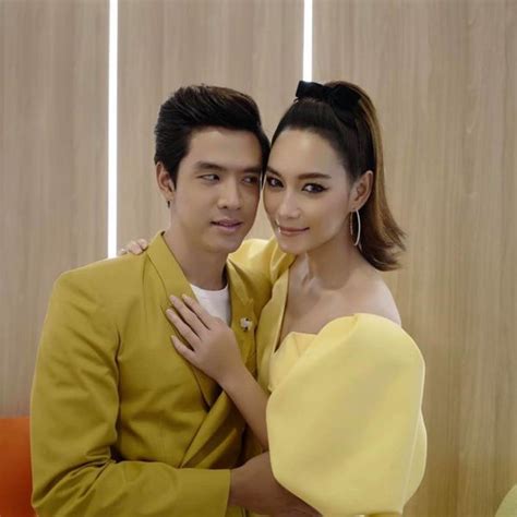 Bee namthip sinh năm 1982, là diễn viên, người mẫu, ca sĩ nổi tiếng tại thái lan. Film Thanapat tái hợp cùng chị đẹp Bee Namthip trong bộ ...