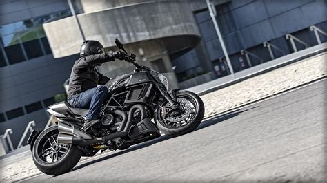 Ducati motorcycles motorcycles for sale ducati diavel carbon new ducati sport bikes motogp motorbikes texas racing. Ducati Diavel Carbon 2016 UK