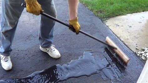 How to Apply a Driveway Sealer - Sealing a Driveway - YouTube
