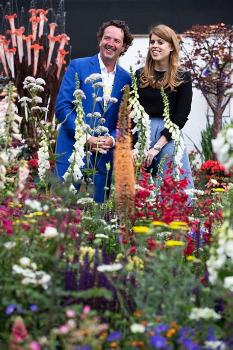 Chelsea Flower Show 2016 Photos Of The Queen Prince William And Kate