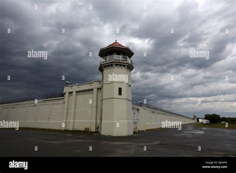 Collins Bay Institution Hi Res Stock Photography And Images Alamy