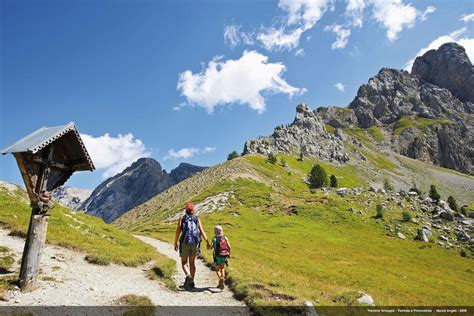 Brenta Dolomites Hiking Tour Active Holidays For Groups In Italy