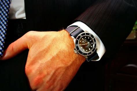 A stylish and comfortable way to wear your regimental colours with pride. No Date Sub. on NATO | All Things Watches | Pinterest ...
