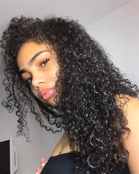 Pinterest Yagurlfaith 🖤 Curly Hair Styles Naturally Natural Hair Styles Light Skin Girls