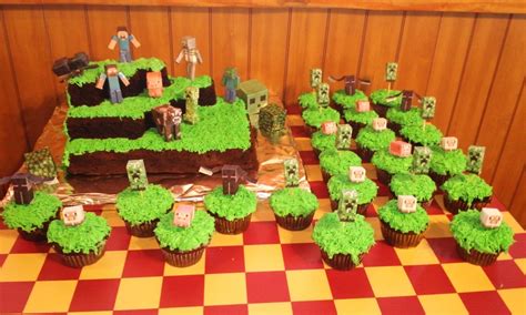 Made My Sons 10th Birthday Minecraft Cake With Papercraft Figures