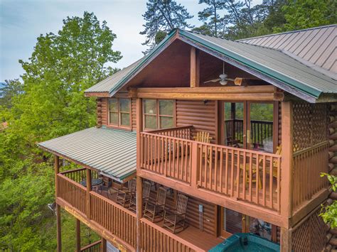 Enjoy the conveniences of a luxury resort in a thoughtfully planned natural environment. Heaven's Garden: 2 Bedroom Vacation Cabin Rental ...