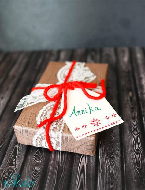 Cross stitched easter basket tag. Cross Stitch Gift Tag Tutorial with Free Printable ...