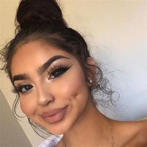 Hast du bis hierhin gescrollt, um die fakten über baddie aesthetic zu erfahren? Pin by Valeria Aranda on ʙᴇᴀᴜᴛʏ | Makeup looks, Makeup ...