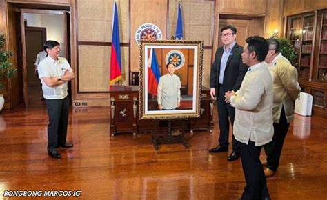 Marcos Receives Painting From Alvin Hipolito