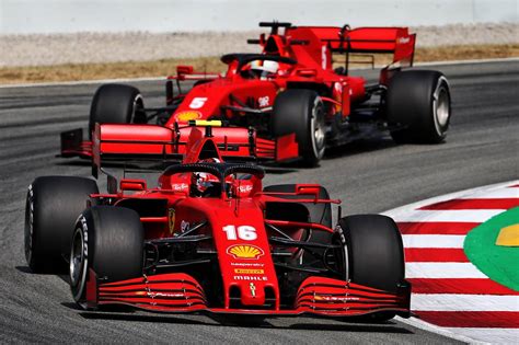 Видео эпизода со столкновением макса и льюиса. Bottas tops FP1 in Barcelona from Hamilton and Verstappen ...