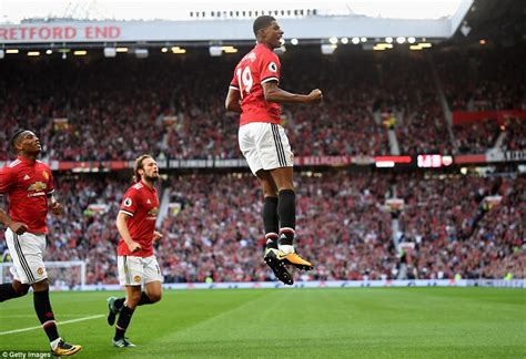 A look at manchester united's betting odds. Man Utd 2-0 Leicester: Marcus Rashford and Fellaini score ...