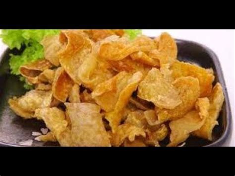 Karena itulah keripik ceker kini mempunyai banyak penggemar. Resep Membuat Kripik Kulit Ayam Goreng Tepung yang Crispy ...