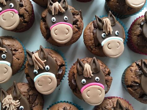 Weitere ideen zu pferd torte, pferde kuchen, pferdetorte. Pferdemuffins - das Tüpfelchen auf dem i bei der ...
