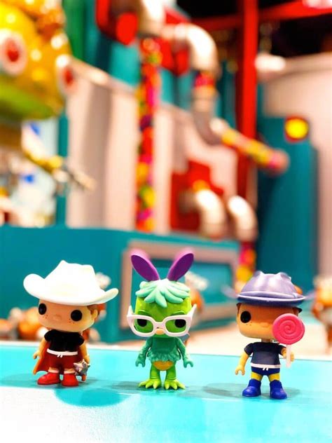 Today i have a tutorial showing you how to make your own custom diy funko pop figure!i hope you learn something from. The Funko Hollywood store lets you make your own POP ...