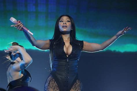 3 Ways Nicki Minaj Made History On The Hot 100 With ‘trollz
