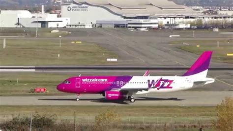 Airbus A320 Sharklet Wizzair Com Youtube