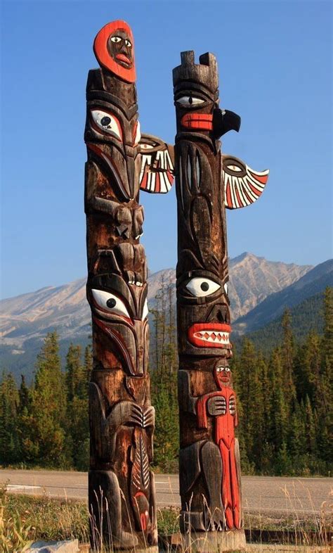 Pin By Deriviere On Les Indiens Du Monde Totem Pole Art Native