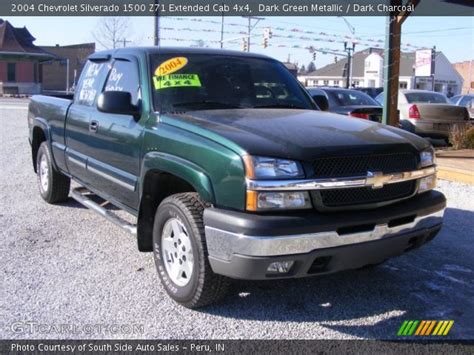 Dark Green Metallic 2004 Chevrolet Silverado 1500 Z71 Extended Cab