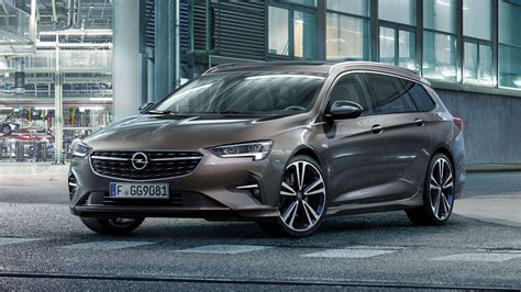 Aracın üretimine ise 2020 ortalarında başlanması bekleniyor. Ceny Opel INSIGNIA B Sports Tourer KOMBI - OPEL Dixi-Car