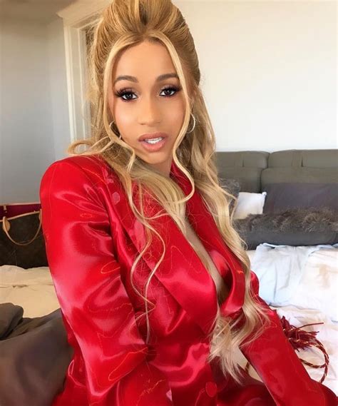 Cardi Bs Makeup Routine Is Surprisingly Drugstore Friendly Allure