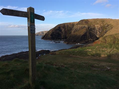 Pembrokeshire Coast Path Walking Holiday Uk Walking Holiday Byways